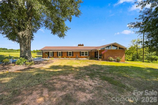 4286 Hall Dairy Road, Claremont, NC 28610