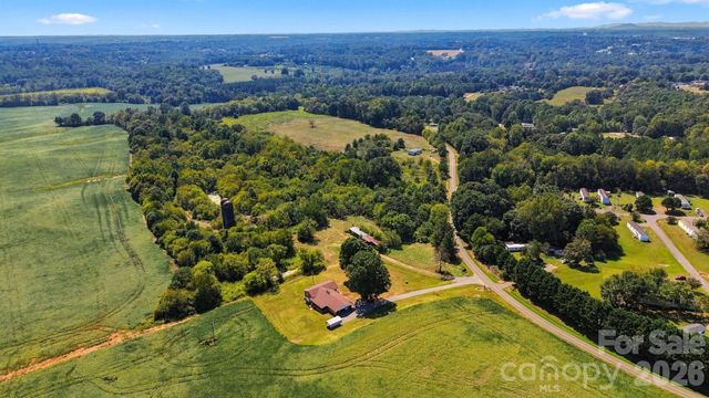 4286 Hall Dairy Road, Claremont, NC 28610