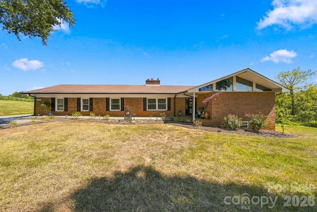 4286 Hall Dairy Road, Claremont, NC 28610