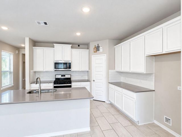 17758 White Lightning Way, Spring, TX 77379