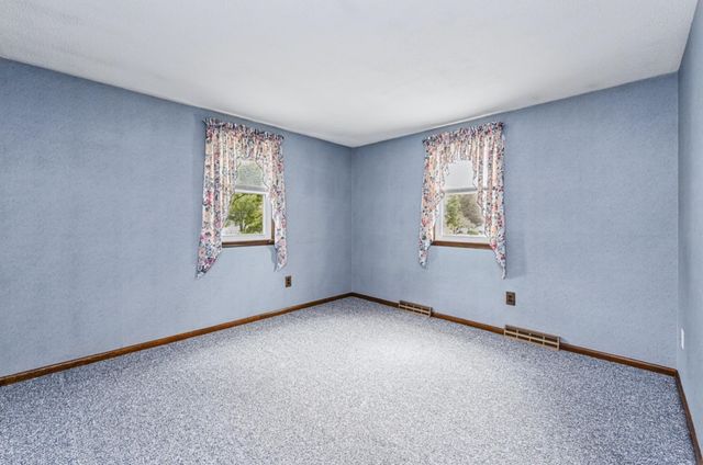 33 Nolte Road, Billerica, MA 01821
