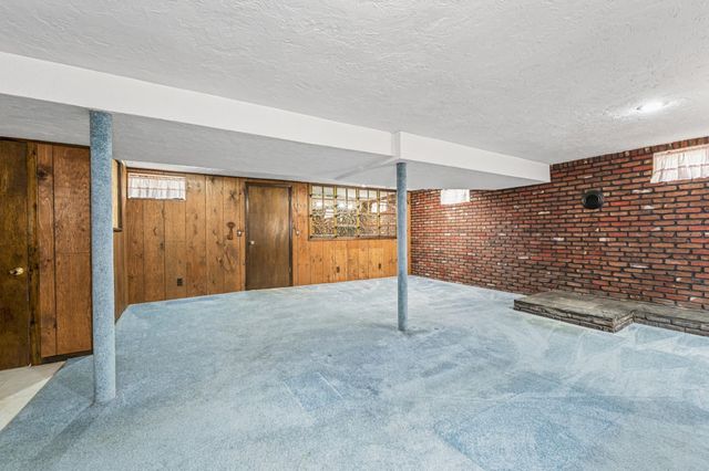33 Nolte Road, Billerica, MA 01821