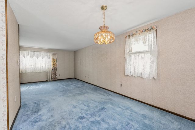 33 Nolte Road, Billerica, MA 01821