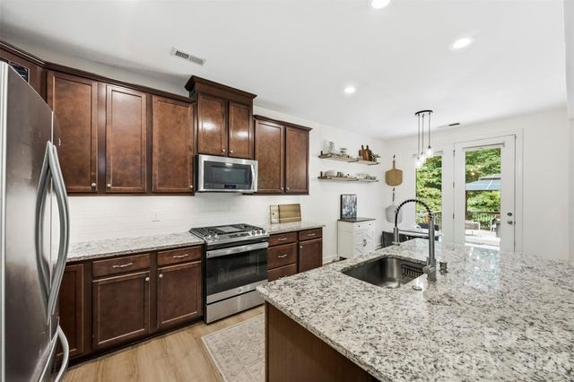 7116 Toxaway Lane, Charlotte, NC 28269
