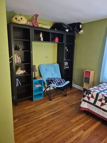 757 South St, Southbridge, MA 01550