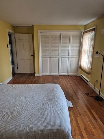 757 South St, Southbridge, MA 01550