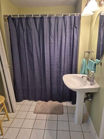 757 South St, Southbridge, MA 01550