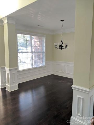 10832 Clark Street, Davidson, NC 28036