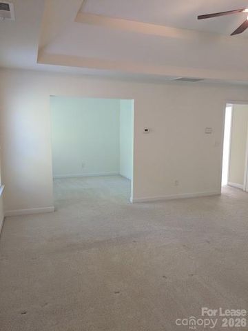10832 Clark Street, Davidson, NC 28036