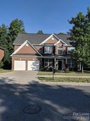 10832 Clark Street, Davidson, NC 28036