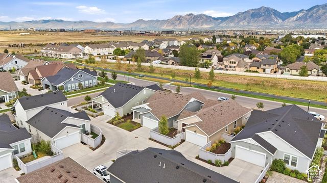 11498 S KITTY HAWK RD, South Jordan, UT 84009