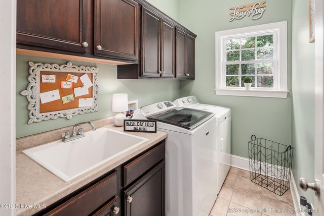 2105 Bloomsbury Road, Greenville, NC 27858
