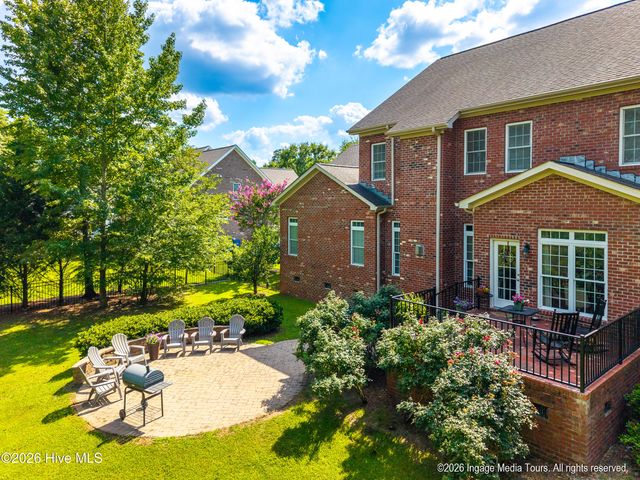 2105 Bloomsbury Road, Greenville, NC 27858