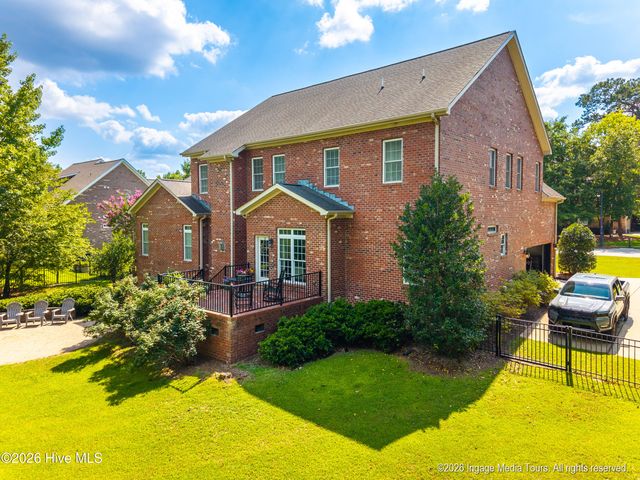 2105 Bloomsbury Road, Greenville, NC 27858