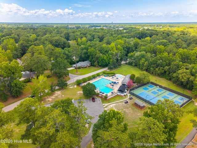 2105 Bloomsbury Road, Greenville, NC 27858
