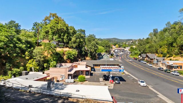 358 W Stockton, Sonora, CA 95370
