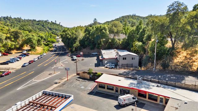 358 W Stockton, Sonora, CA 95370