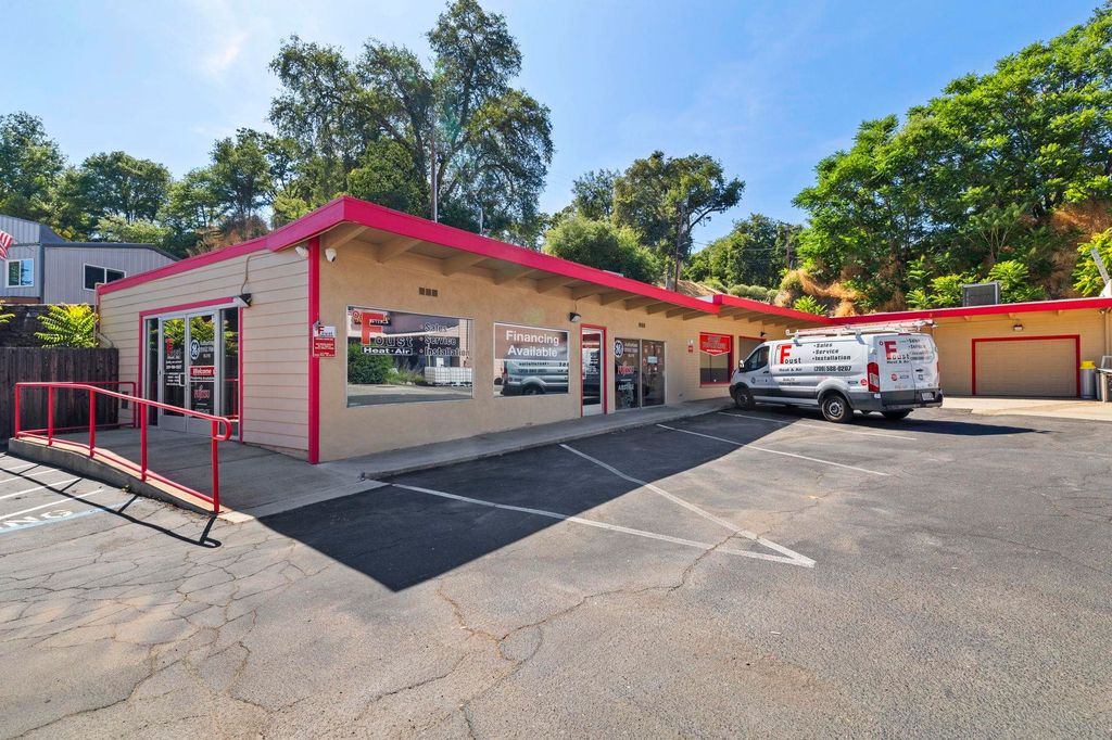 358 W Stockton, Sonora, CA 95370