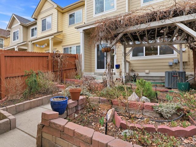 1278 Hummingbird Circle C, Longmont, CO 80501