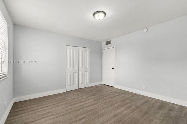 1530 Crescent Cir 3, Lake Park, FL 33403