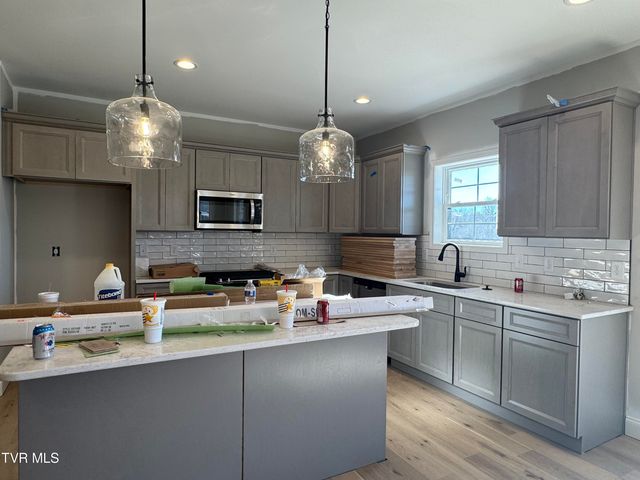 240 Ruby Rose Ridge, Jonesborough, TN 37659