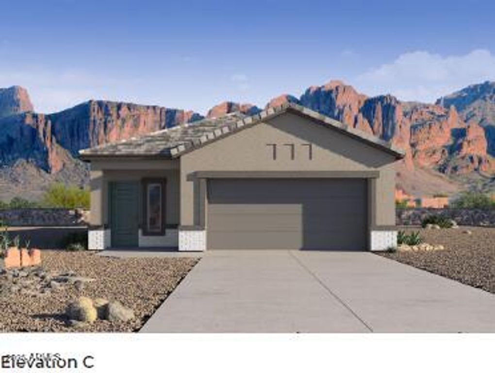 2108 W Starkey Avenue, Apache Junction, AZ 85120