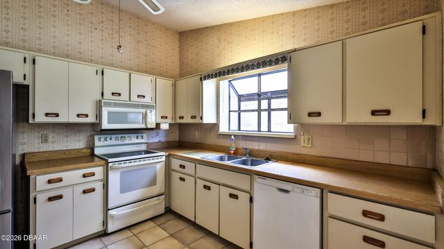 914 Ginger Tree Place, Port Orange, FL 32127