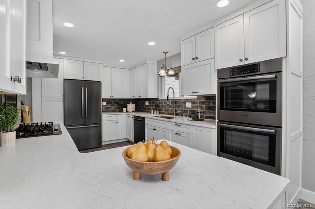 8226 S Dover Street, Littleton, CO 80128