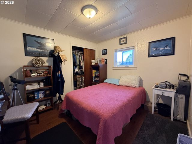 265 S HAZEL St, Brookings, OR 97415