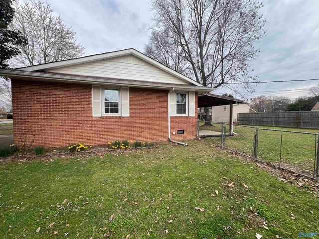 1702 Pine Street, Athens, AL 35611