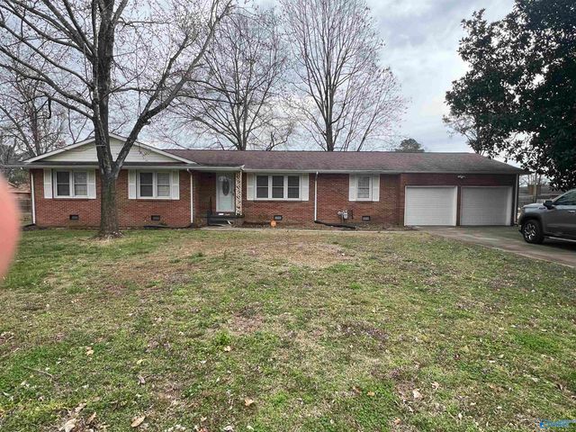 1702 Pine Street, Athens, AL 35611