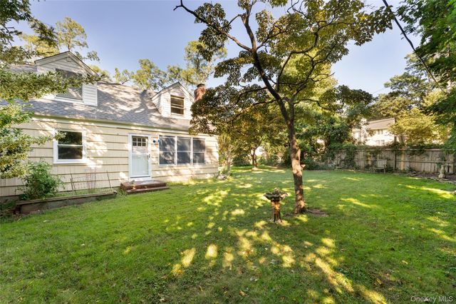 4 Acacia Road, Rocky Point, NY 11778