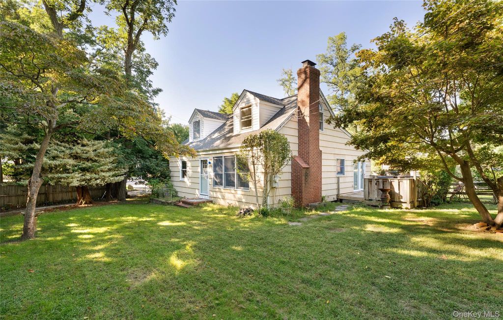 4 Acacia Road, Rocky Point, NY 11778
