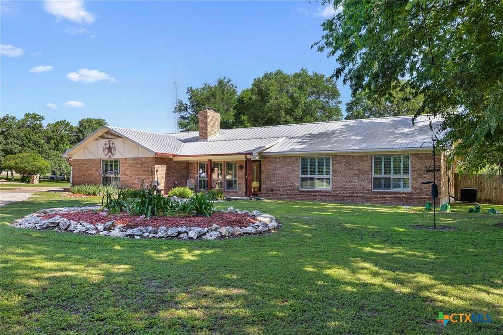 118 Deer Trail, Bruceville Eddy, TX 76630