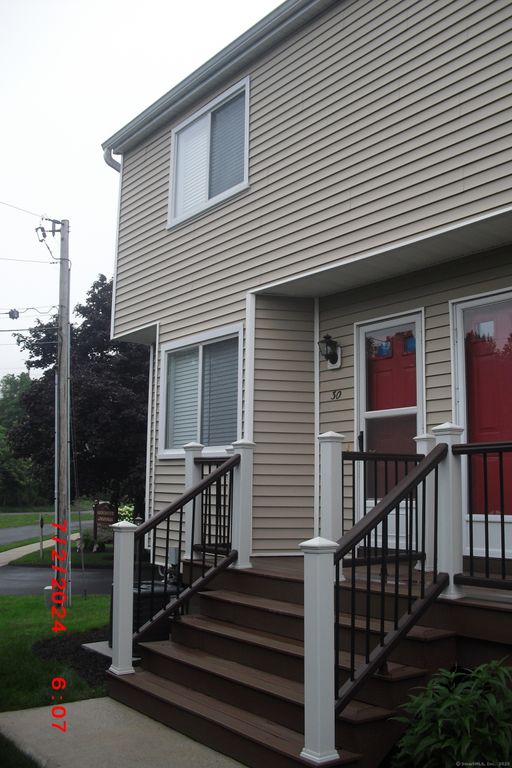 1549 East Main Street 30, Meriden, CT 06450