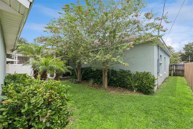 1411 S PALMETTO AVENUE, Sanford, FL 32771