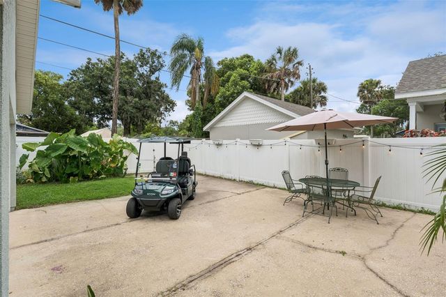 1411 S PALMETTO AVENUE, Sanford, FL 32771