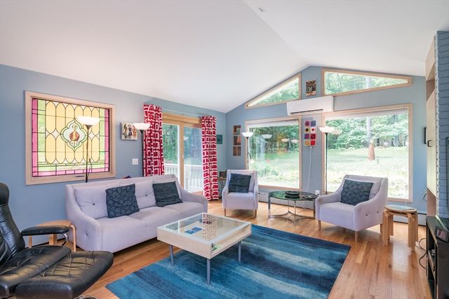 669 Westhampton Rd, Northampton, MA 01062