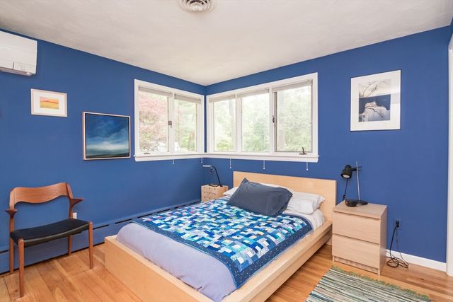 669 Westhampton Rd, Northampton, MA 01062