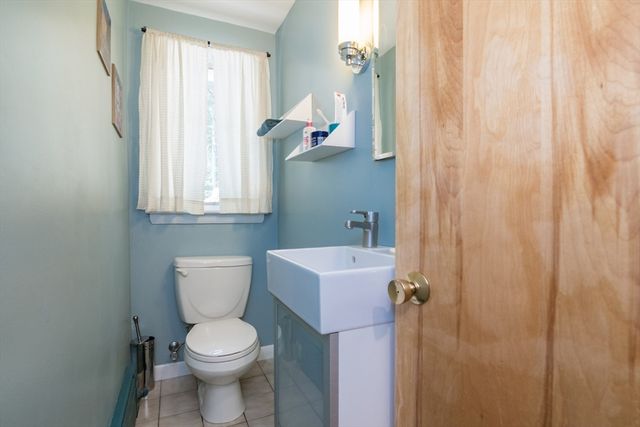 669 Westhampton Rd, Northampton, MA 01062