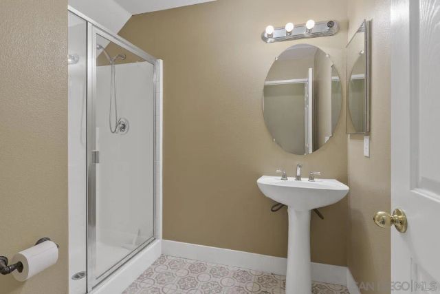 1427 Alabaster, Hemet, CA 92545