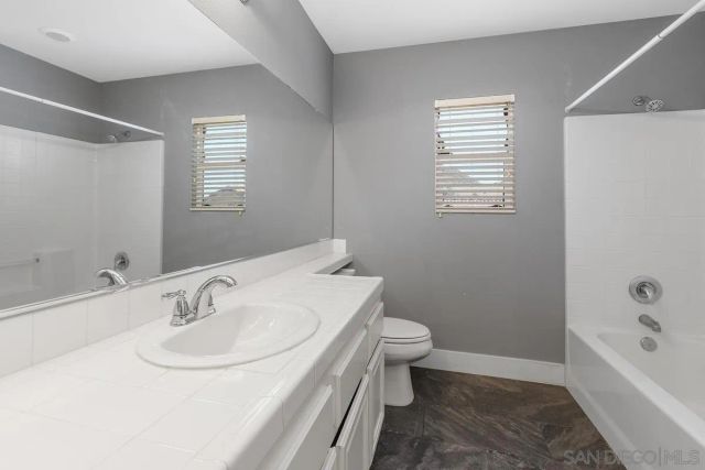 1427 Alabaster, Hemet, CA 92545