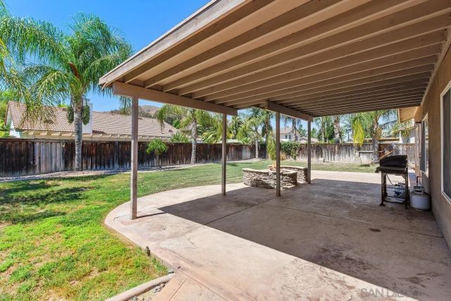 1427 Alabaster, Hemet, CA 92545