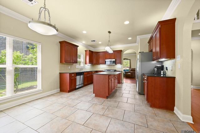 37257 Audubon Park Ave, Geismar, LA 70734