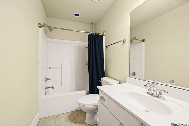 37257 Audubon Park Ave, Geismar, LA 70734