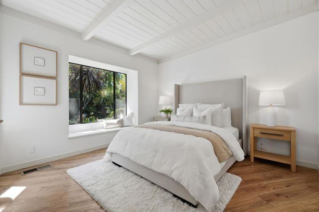 887 Loma Verde Avenue, Palo Alto, CA 94303