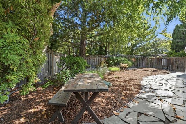887 Loma Verde Avenue, Palo Alto, CA 94303