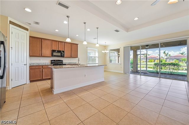 3899 Eldon ST, Fort Myers, FL 33916