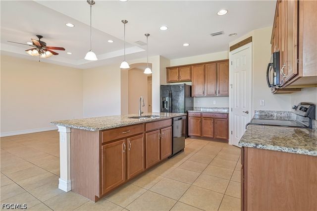 3899 Eldon ST, Fort Myers, FL 33916