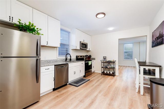 5835 Victoria Avenue, St Louis, MO 63110